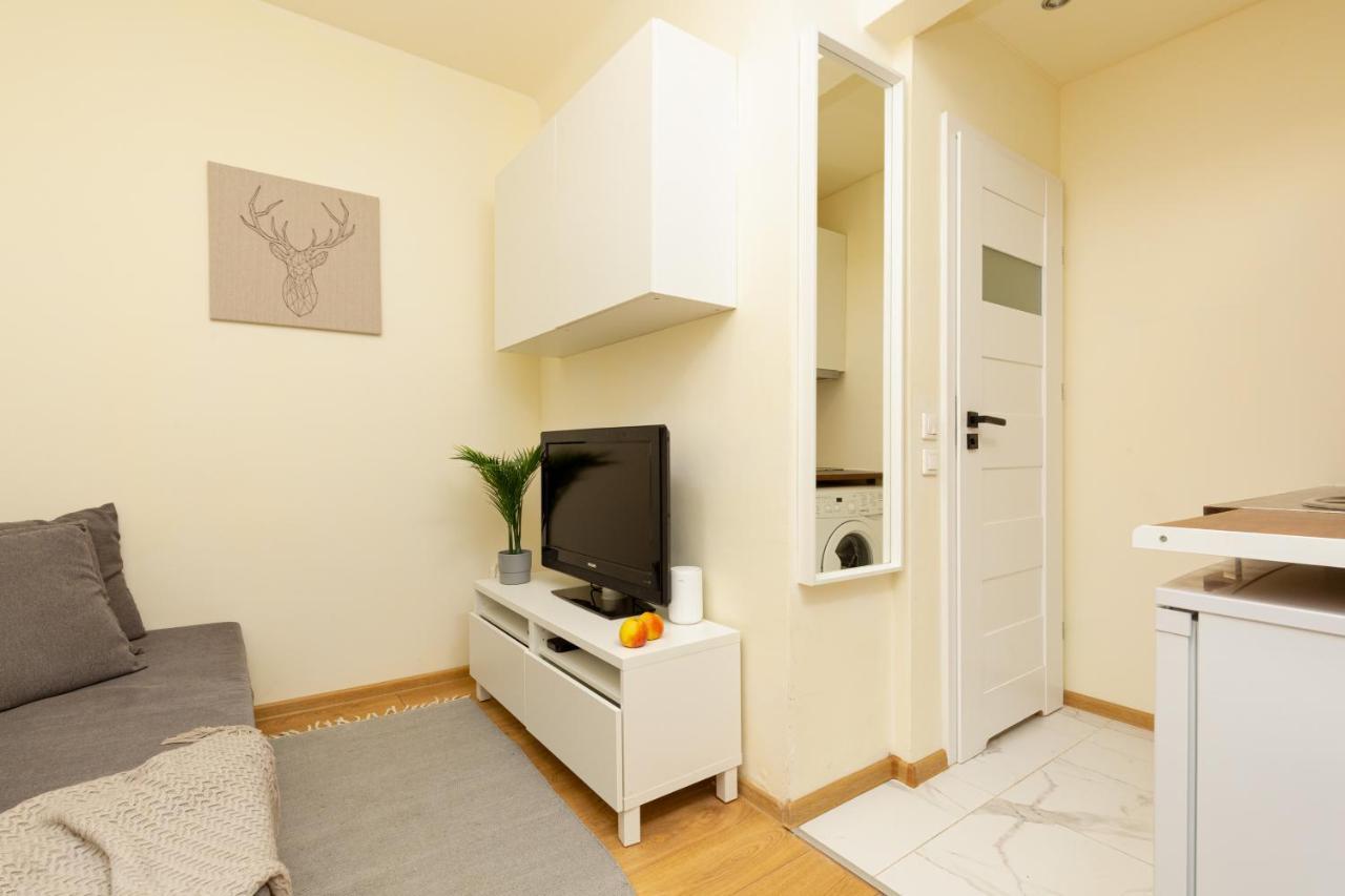 Micro Apartment Miaczynska By Noclegi Renters Warsaw Exterior photo