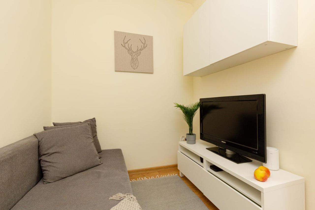 Micro Apartment Miaczynska By Noclegi Renters Warsaw Exterior photo